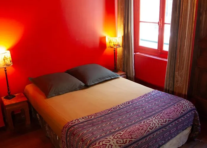 Le Marais Typical